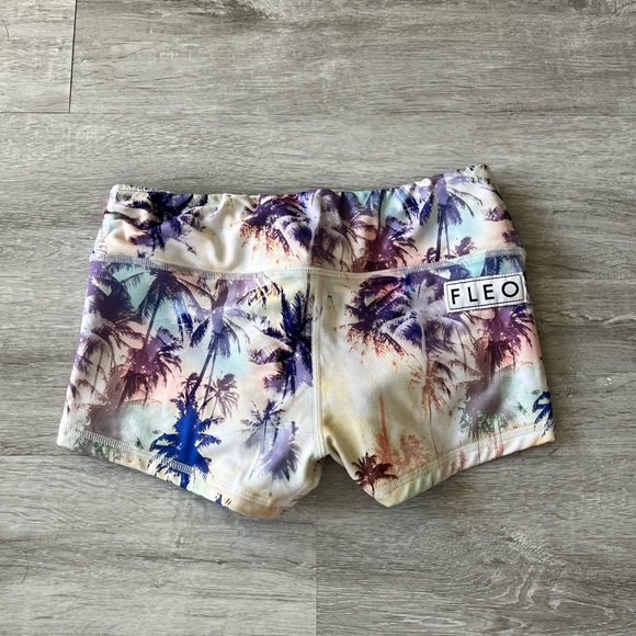 Fleo Shorts Rare Fleo Palm Tree Shorts Original Poshmark